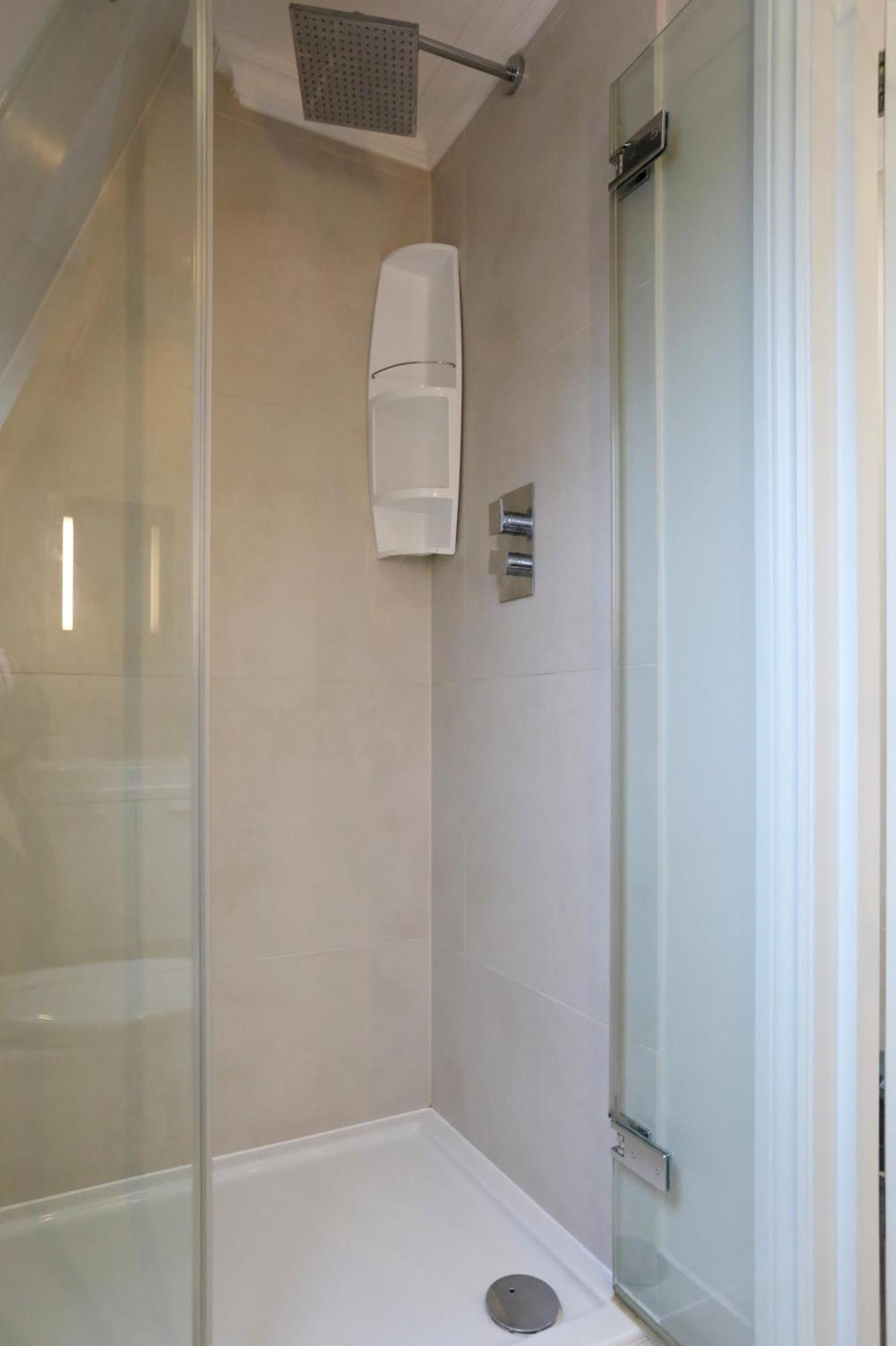 Madison Hill - White Hill House 5 - 3 Bedroom Flat London Eksteriør bilde